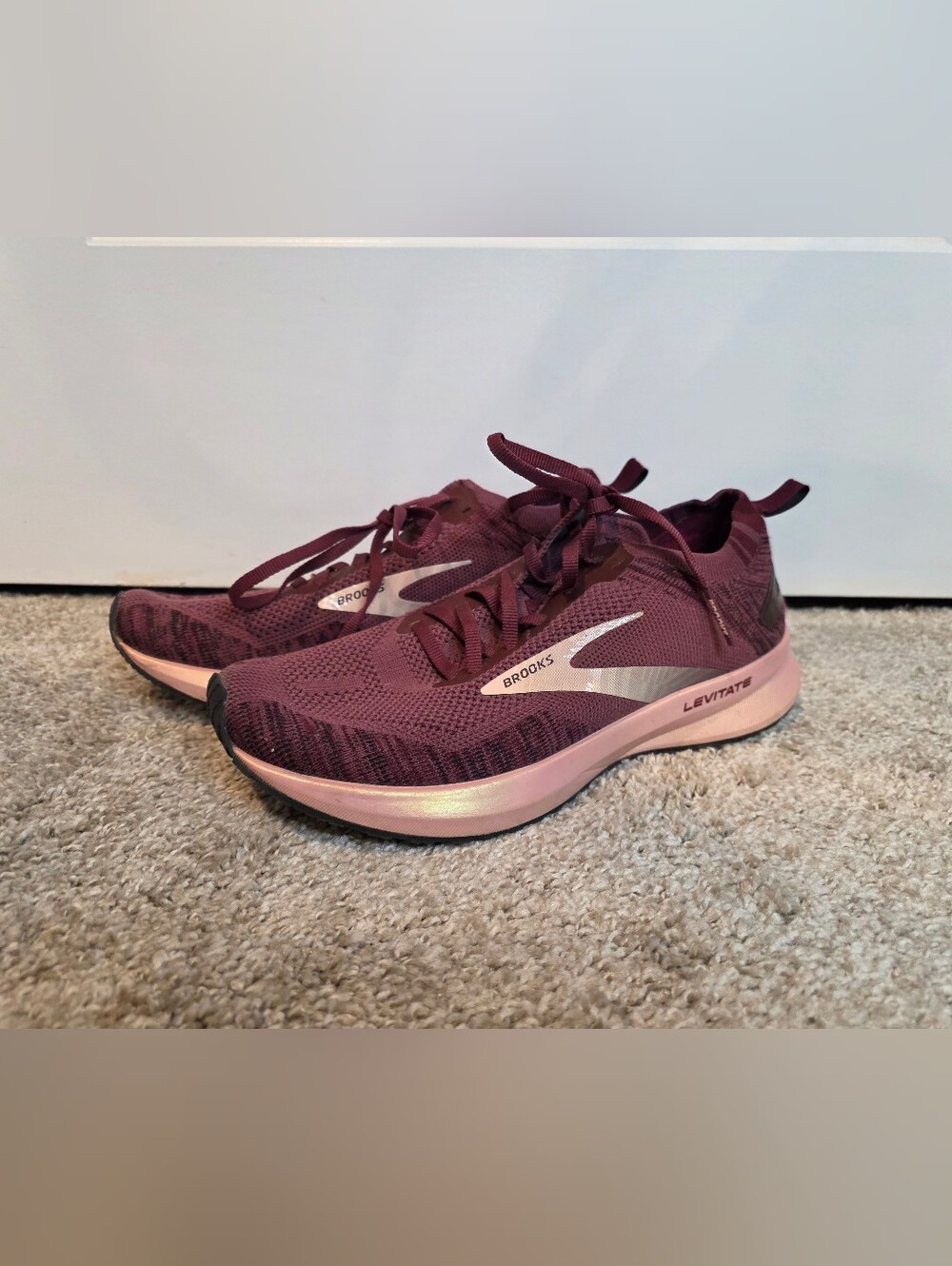 Brooks Women's Levitate 4 Running Shoes